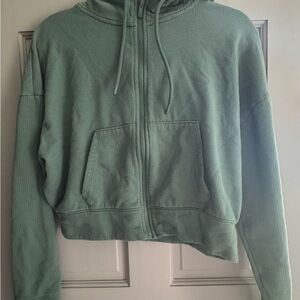 Women’s athletic Medium Green Cropped Hoodie